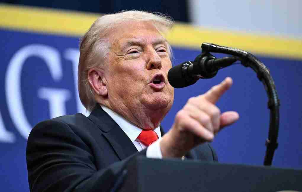 Трамп АНУ, Канадын хилд байдаг Онтарио нуурыг Америкийн нуур нэртэй болгов